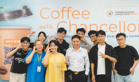 Sự kiện Coffee With Chancellor #1: Gặp & Chia diễn ra thành công tốt đẹp